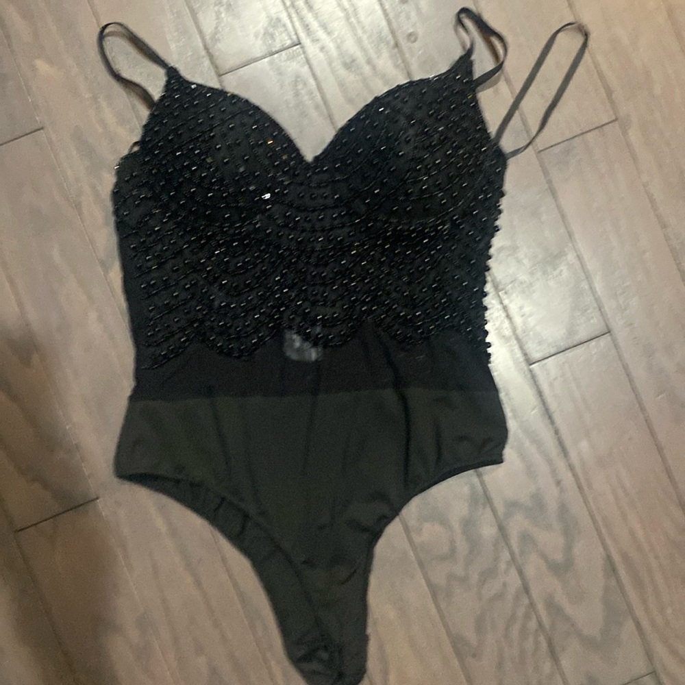 New Windsor beaded bodysuit gluder black Sz M